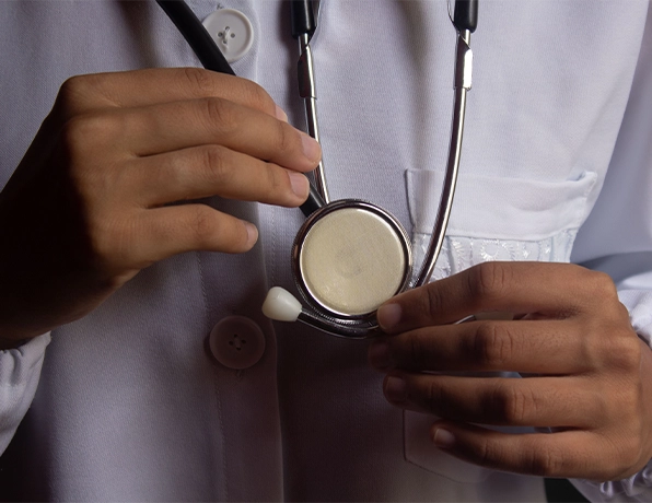 Sports medicine doctor consultation at OSWI